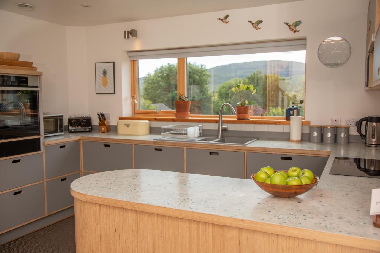 Cuillrigh - Luxury House, Loch & Mountain Views Villa Портри Екстериор снимка